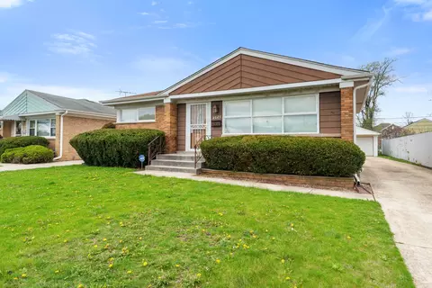4620 Grace St, Schiller Park, IL 60176