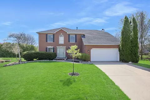 1010 Durham Dr, Bloomington, IL 61704