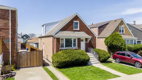 5438 S Neenah Ave, Chicago, IL 60638