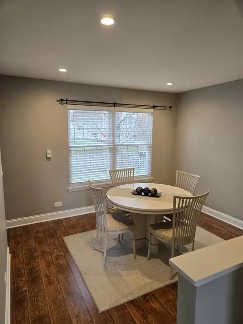 Dining - 423 Harvard Ln, Bartlett, IL 60103 photo 2 of 2