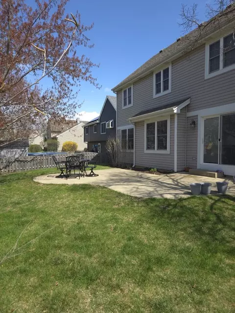 Exterior - 423 Harvard Ln, Bartlett, IL 60103 photo 7 of 7