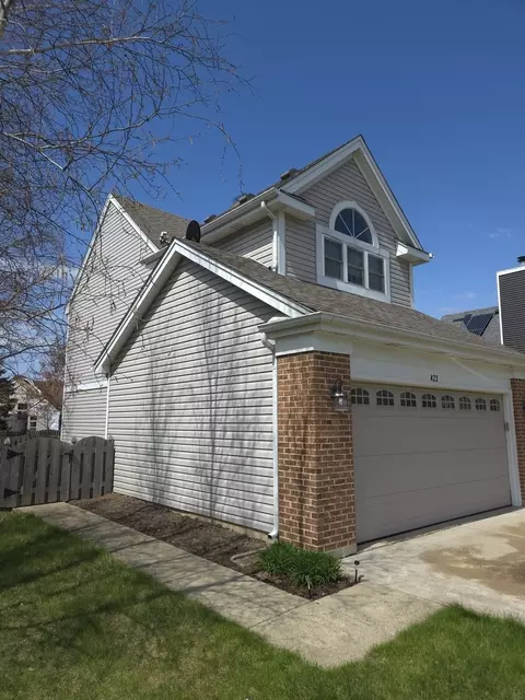 Exterior - 423 Harvard Ln, Bartlett, IL 60103 photo 5 of 7