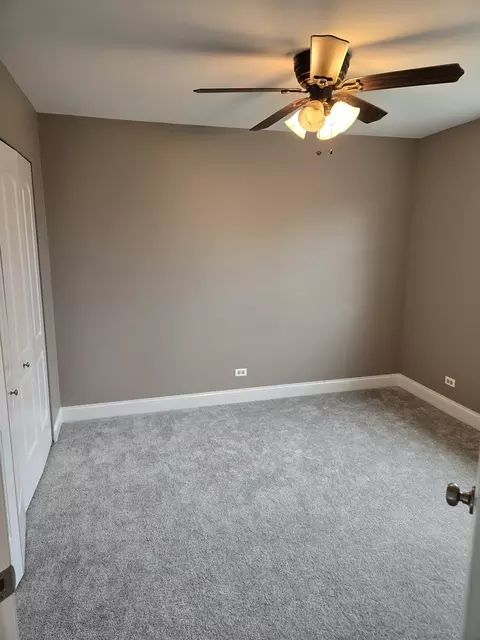 Bedroom - 423 Harvard Ln, Bartlett, IL 60103 photo 4 of 4