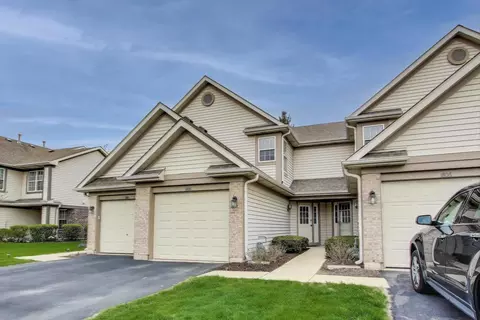 1808 Grove Ave, Schaumburg, IL 60193
