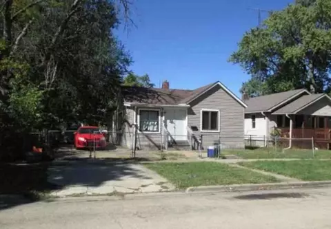 881 S Dearborn Ave, Kankakee, IL 60901 photo 2