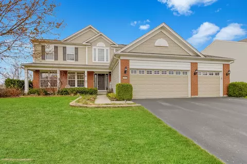 2465 Emerald Ln, Yorkville, IL 60560