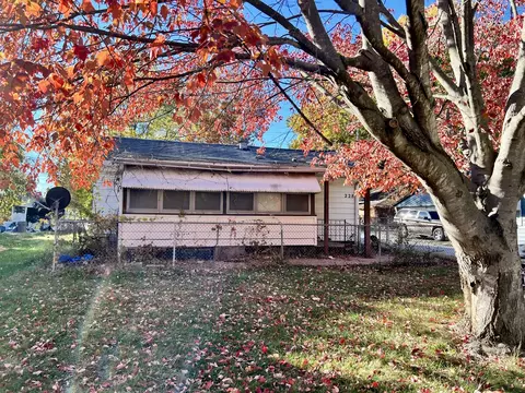 228 Tennessee Ave, Danville, IL 61832