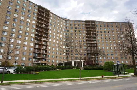 6833 N Kedzie Ave #1209, Chicago, IL 60645
