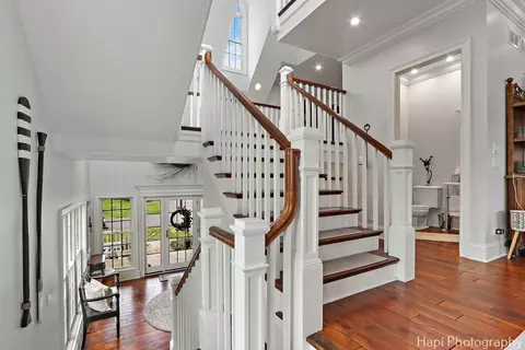 Entry Way - 1828 Orchard Beach Rd, Mchenry, IL 60050 photo 3 of 11