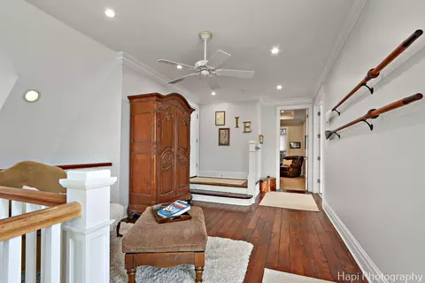 Entry Way - 1828 Orchard Beach Rd, Mchenry, IL 60050 photo 7 of 11