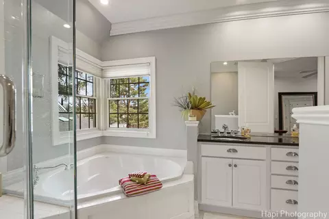 Bath - 1828 Orchard Beach Rd, Mchenry, IL 60050 photo 7 of 8