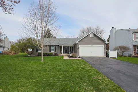 135 Cinderford Dr, Oswego, IL 60543