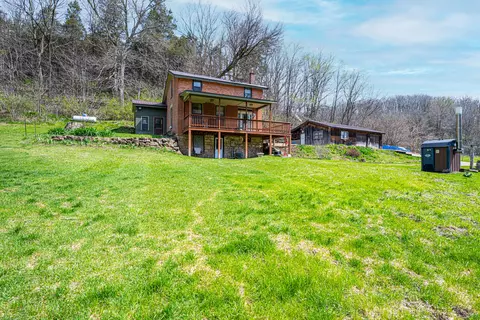 1953 N Blackjack Rd, Galena, IL 61036