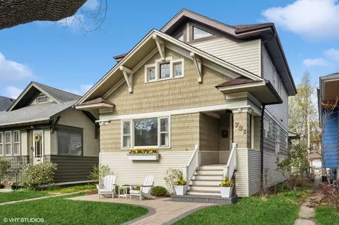 731 Hayes Ave, Oak Park, IL 60302