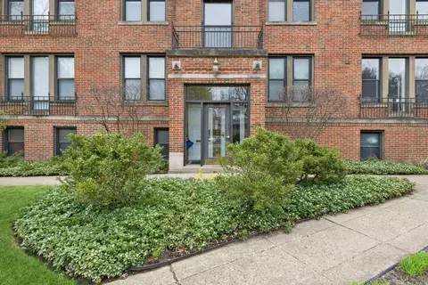 620 Judson Ave #2, Evanston, IL 60202