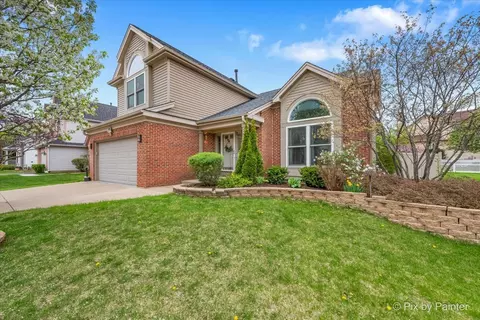 1682 Brompton Ln, Crystal Lake, IL 60014