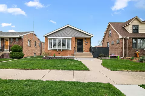 5629 S Menard Ave, Chicago, IL 60638