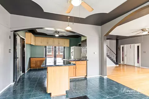 435 S Poplar Ave, Kankakee, IL 60901 photo 8