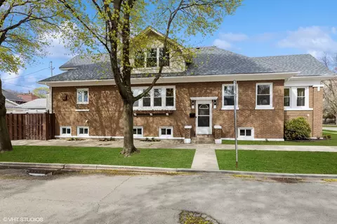 5301 W Berteau Ave, Chicago, IL 60641