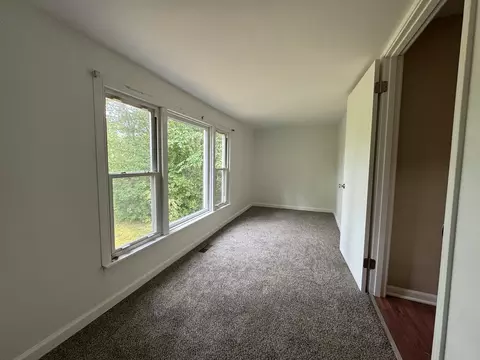 Bedroom - 404 Nippersink Dr, Mchenry, IL 60050 photo 3 of 3