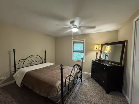 Bedroom - 404 Nippersink Dr, Mchenry, IL 60050 photo 1 of 3