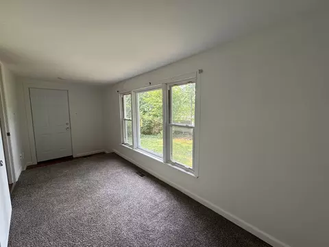 Living - 404 Nippersink Dr, Mchenry, IL 60050 photo 1 of 1