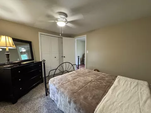 Bedroom - 404 Nippersink Dr, Mchenry, IL 60050 photo 2 of 3