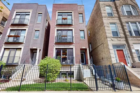 2021 N Mozart St #1, Chicago, IL 60647