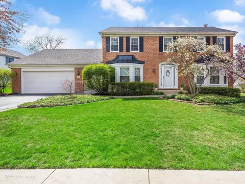 6400 Wesley Rd, Willowbrook, IL 60527