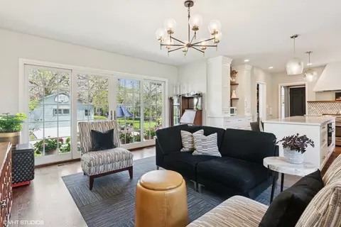 Living - 751 Keystone Ave, River Forest, IL 60305 photo 4 of 7