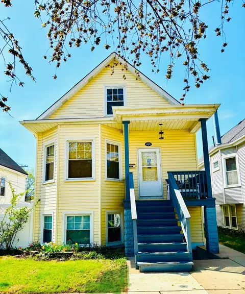 4821 W Grace St, Chicago, IL 60641