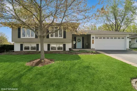 4175 Hudson Dr, Hoffman Estates, IL 60192
