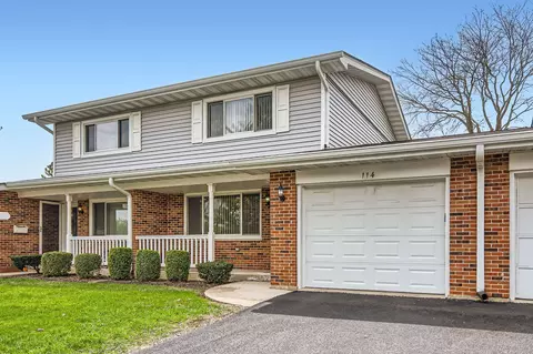 114 Wiltshire Ct, Schaumburg, IL 60193