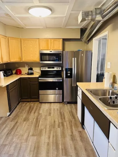 Kitchen - 401 E Wood St, Colfax, IL 61728 photo 3 of 3