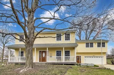 2800 Grouse Ln, Rolling Meadows, IL 60008