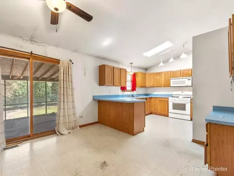 18043 Crystal Ln, Lansing, IL 60438 photo 9
