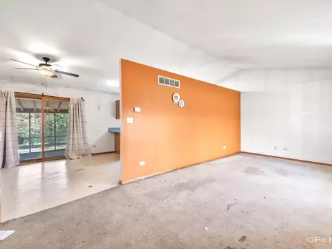 18043 Crystal Ln, Lansing, IL 60438 photo 7