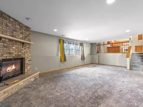 18043 Crystal Ln, Lansing, IL 60438 photo 5