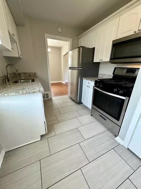 Kitchen - 2329 S 20th Ave, Broadview, IL 60155 photo 1 of 2