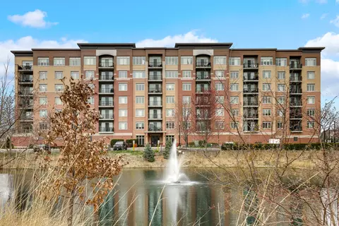 1199 E Port Clinton Rd #307, Vernon Hills, IL 60061