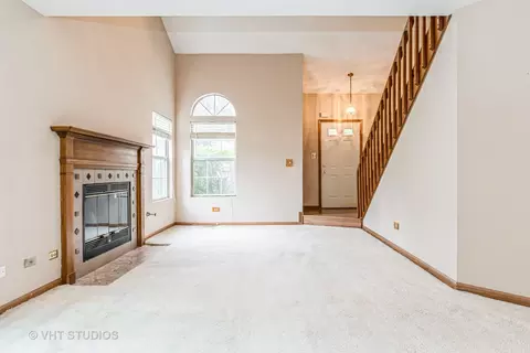 Living - 3051 Anton Dr, Aurora, IL 60504 photo 3 of 6