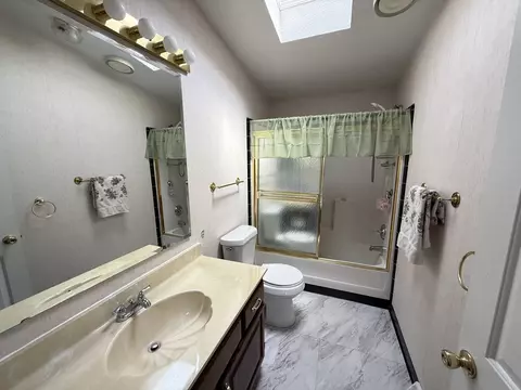 70 Begonia Dr, Matteson, IL 60443 photo 19