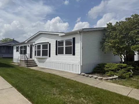 70 Begonia Dr, Matteson, IL 60443