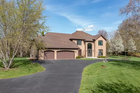 4 N481 Citation Ln, Elburn, IL 60119