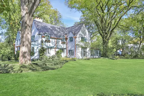 180 De Windt Rd, Winnetka, IL 60093