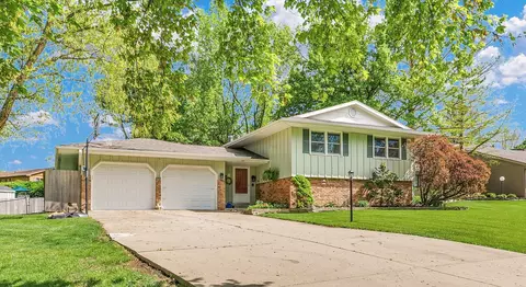 1 Genevieve Ct, Champaign, IL 61822