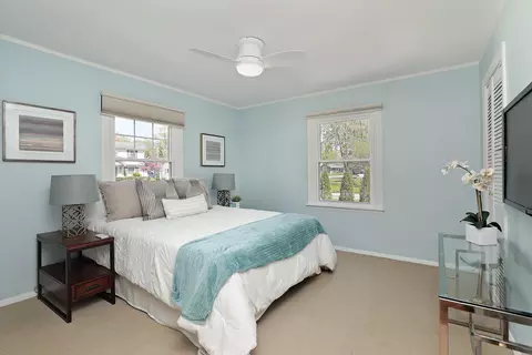 Bedroom - 1717 Maple Ave, Northbrook, IL 60062 photo 1 of 3