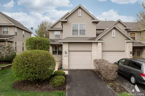 18206 Mansfield Dr, Tinley Park, IL 60487