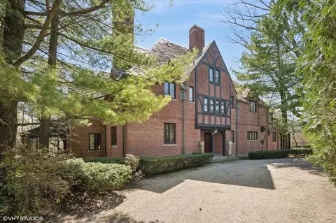 1250 Westmoor Rd, Winnetka, IL 60093