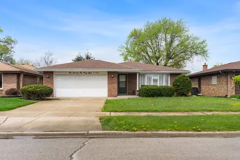 17148 William St, Lansing, IL 60438